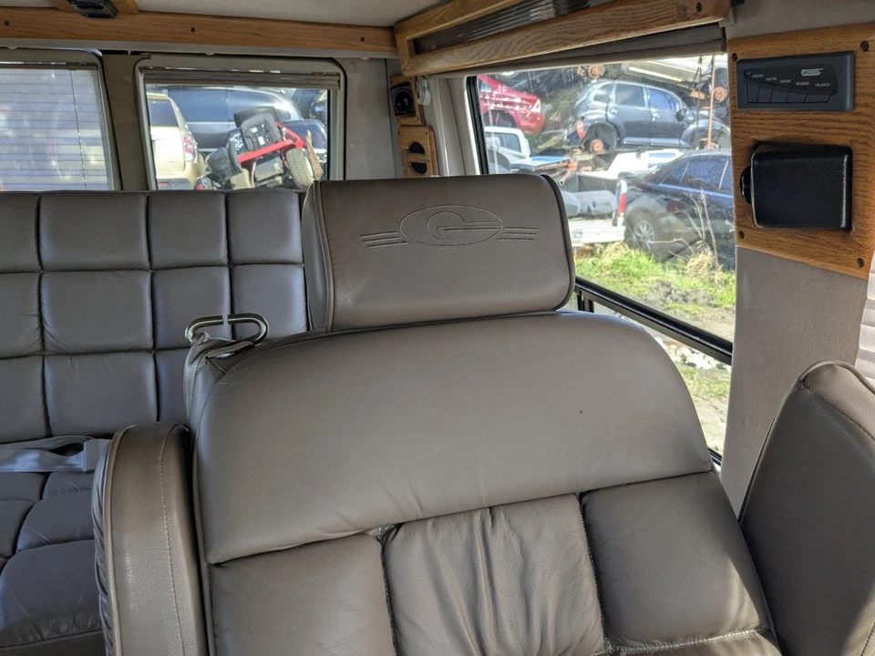 SEAT 1997 Dodge Van 1500 2500 3500 izquierda segunda fila asiento con canastilla cuero beige Foto 2 de 4