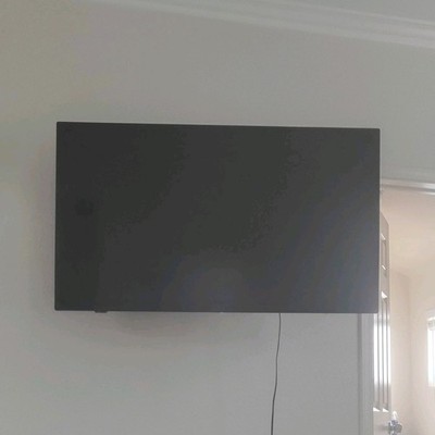 Insignia 50'' LED Flat Screen TV 2160p 4K Wall Mountable iNS-55F301NA22