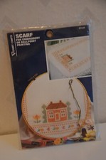 Country Home embroidered table scarf Vogart Crafts 8713M kit, 14 1/2" x 39"