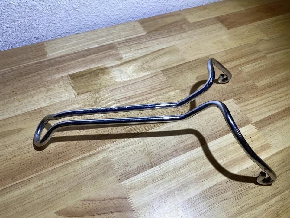 Soporte de cinturón de seguridad delantero Klippan BMW E10 2002 1600 1971 Foto 3 de 3