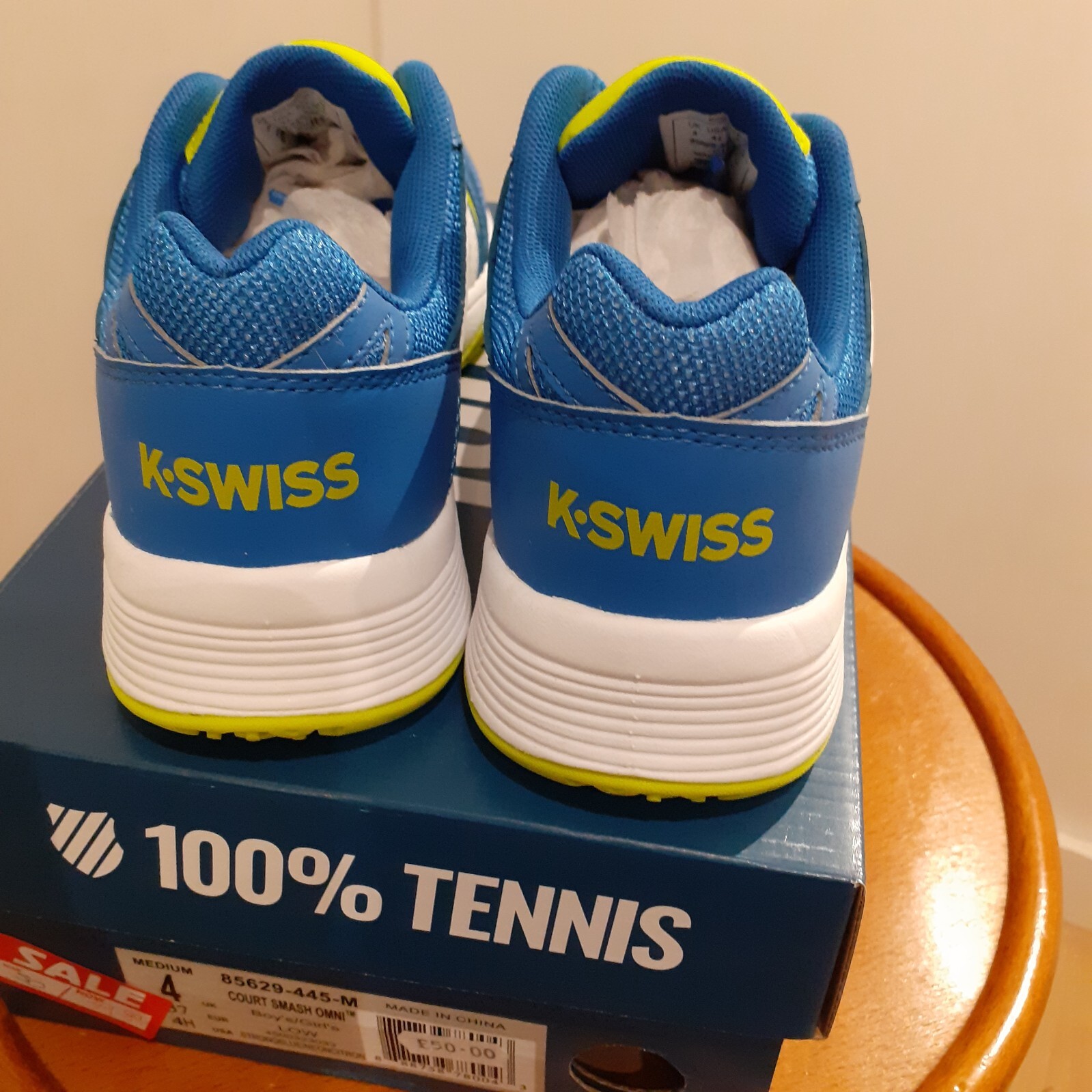 KSwiss Junior Court Smash Omni Tennis Shoe eBay