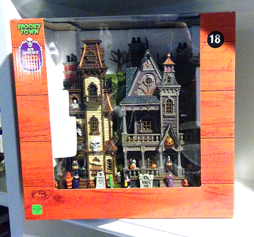 Lemax Spooky Town Haunted Estates Halloween Village  Exclusive New In Hand - Picture 2 of 3