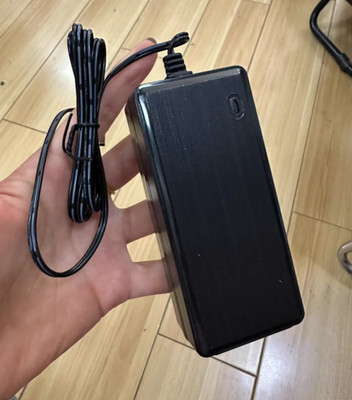 Original Nanguang Nanlite PavoTube 15C 2ft RGB LED Ladegerät Power Charger