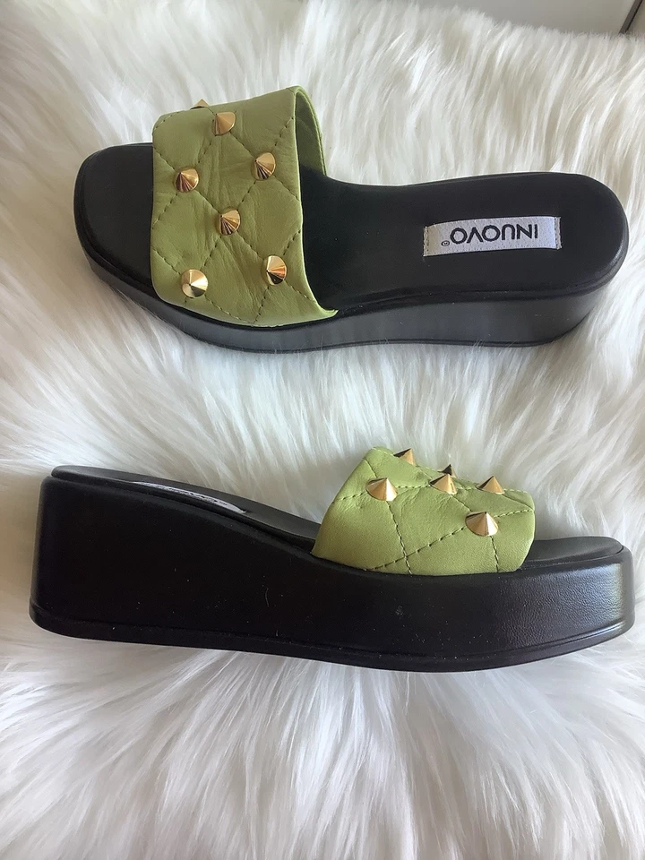 Jolies Mules cloutées Simili Cuir , très Souple  T.38  ETAT  NEUF - Photo 1/4