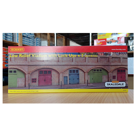 Hornby R7367 Low Relief Viaduct with Lockups OO Gauge
