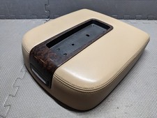 2007-2014 Gmc Yukon Denali Beige Tan Woodgrain Center Console Lid Armrest Oem 2007-2014 Gmc Yukon Denali Beige Tan Woodgrain Center Console Lid Armrest Oem