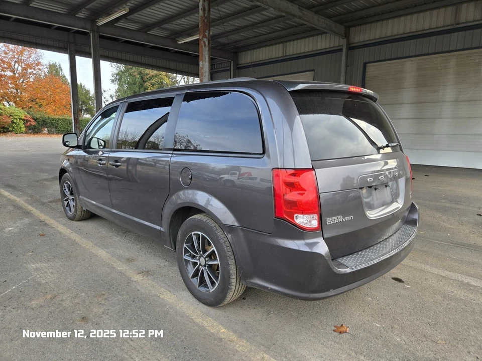 2018 Dodge Grand Caravan GT - Image 2 of 4