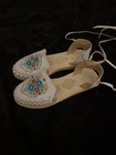 Cecilia’s Creations White Leather Floral Embroidered Tie Flat Sandals US 3 — photo 1