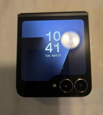 Samsung Galaxy Z Flip 7 - 256 GB - Jetblack (Unlocked) for sale