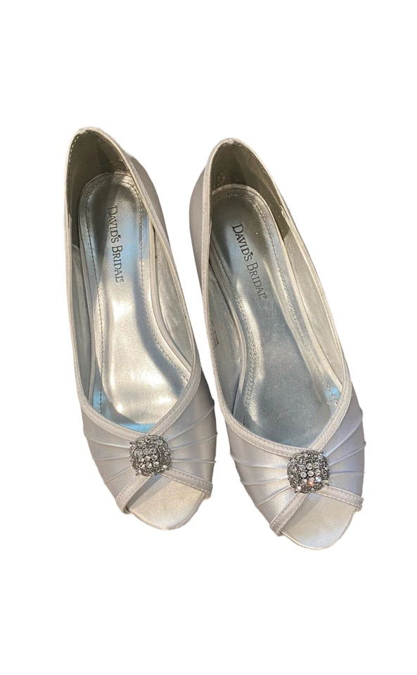 Bridal Shoes 8.5m Michaelangelo “KELSEY” Dyeable By David’s Bridal - Image 2 of 4