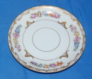 Royal Bayreuth saucers (before 1948)