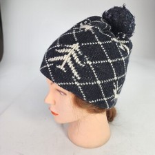 VTG SMILEY USA Made SKI WINTER KNIT BEANIE SIZE SMALL POMPOM WOOL BEANIE HAT