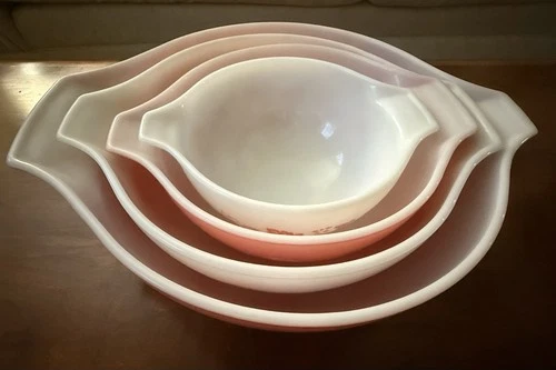 PYREX Pink White Gooseberry Cinderella Glass Mixing Bowl Set of 4 Nesting Round