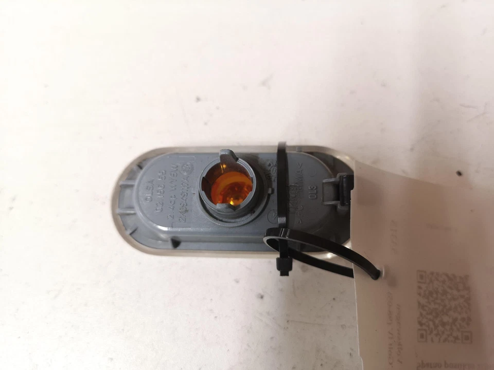 VW GOLF V 1K1 Kotflügelblinker vorne links 0215655 1.9 Diesel 66kw 2002 28685906 - Immagine 2 di 3