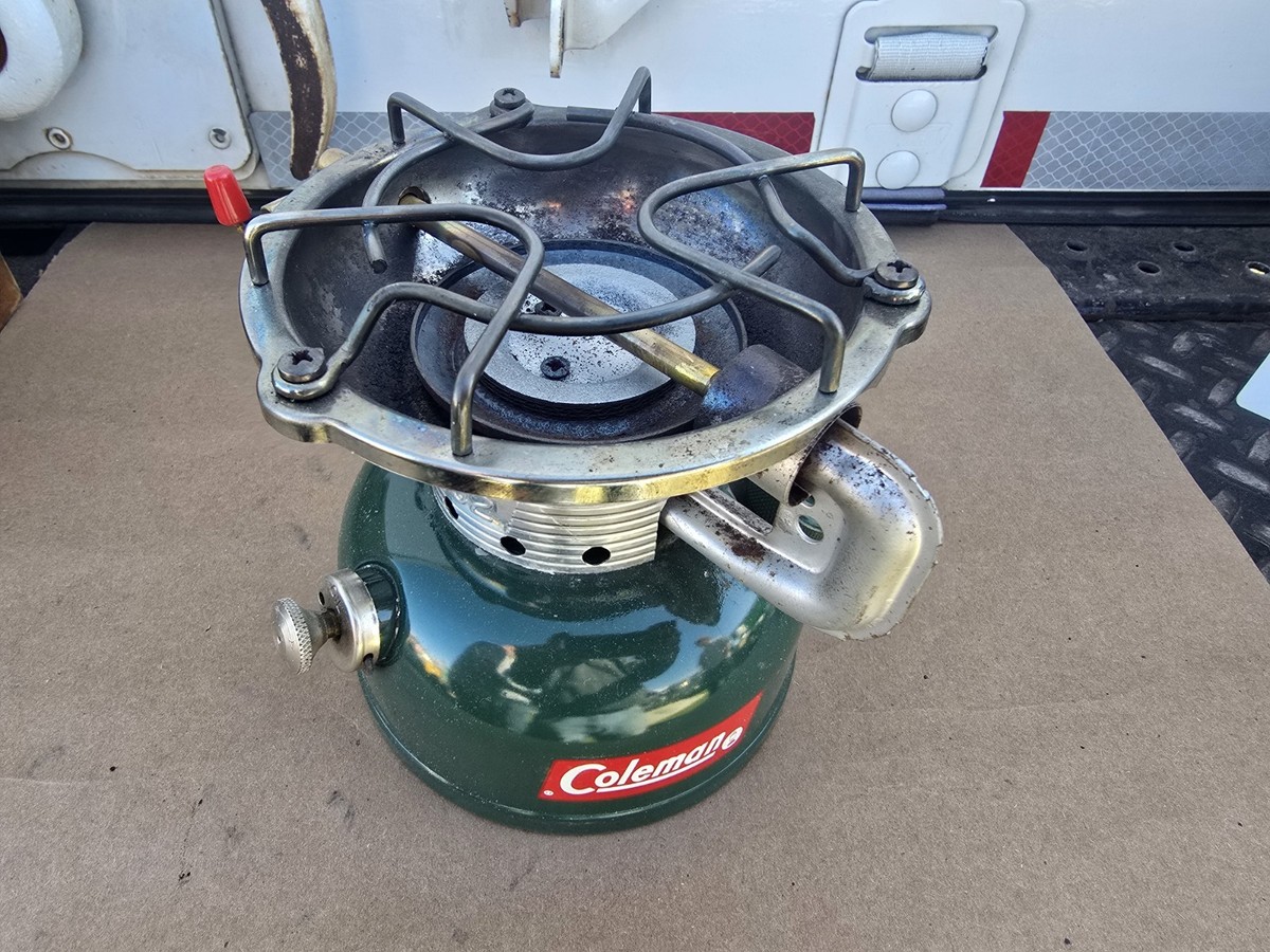 Vintage Coleman 502 Sportster Stove 12-1964 Single Burner Camp