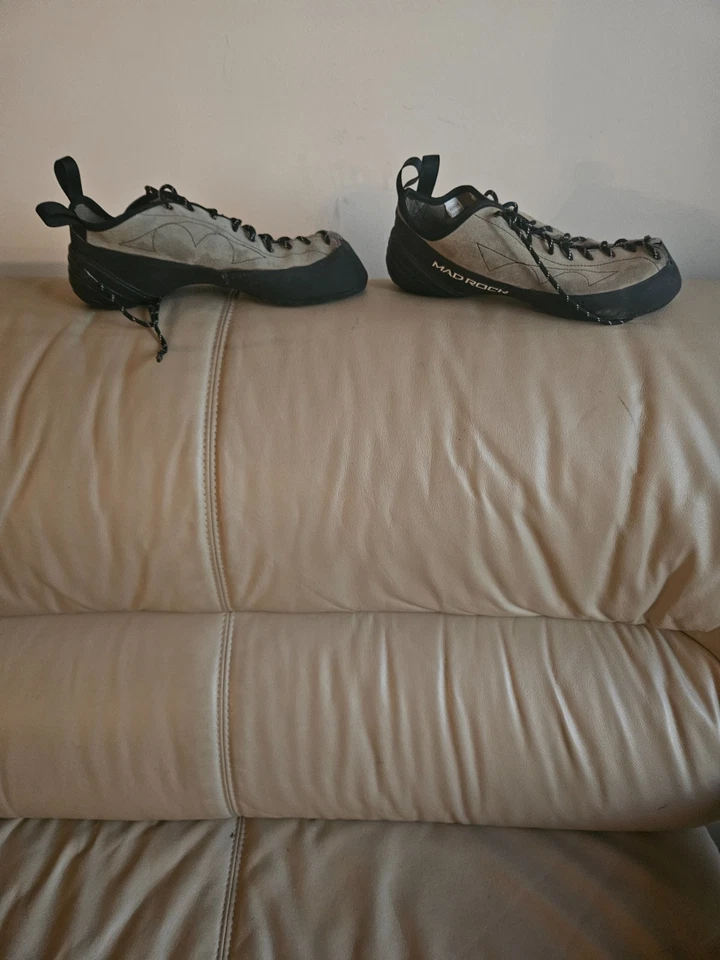 ZAPATOS DE ESCALADA MADROCK CON CORDONES EN EXCELENTE ESTADO US 11.5 UK 10.5 Foto 3 de 4
