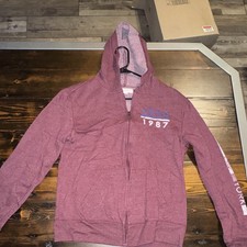 A ropostale Women  s M Purple Full Zip Hoodie Fleece Cotton/Poly Logo