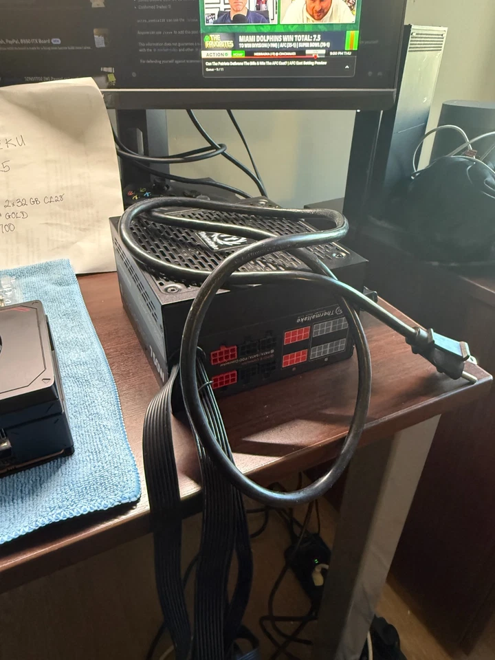 Thermaltake Toughpower Standard 750W 80+ Power Supply PS-TPD-0750MPCGEU-1 - Image 3 of 3