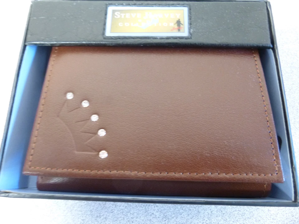 Nuevo Portatarjetas Cartera Triple Plegable de Cuero Genuino Colección Steve Harvey para Hombres Foto 2 de 4