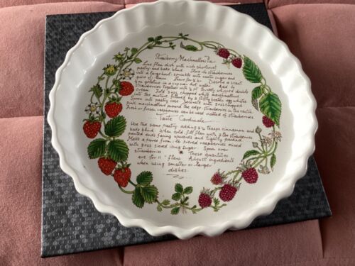 Vintage ROYAL WINTON Strawberry Marshmallow Pie & Tart Ironstone Dish A66 - Picture 1 of 3
