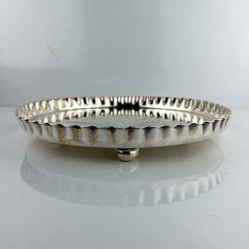 Vassoio in argento sheffield antico silver plated rotondo da tavola con piedini - Foto 4 di 11