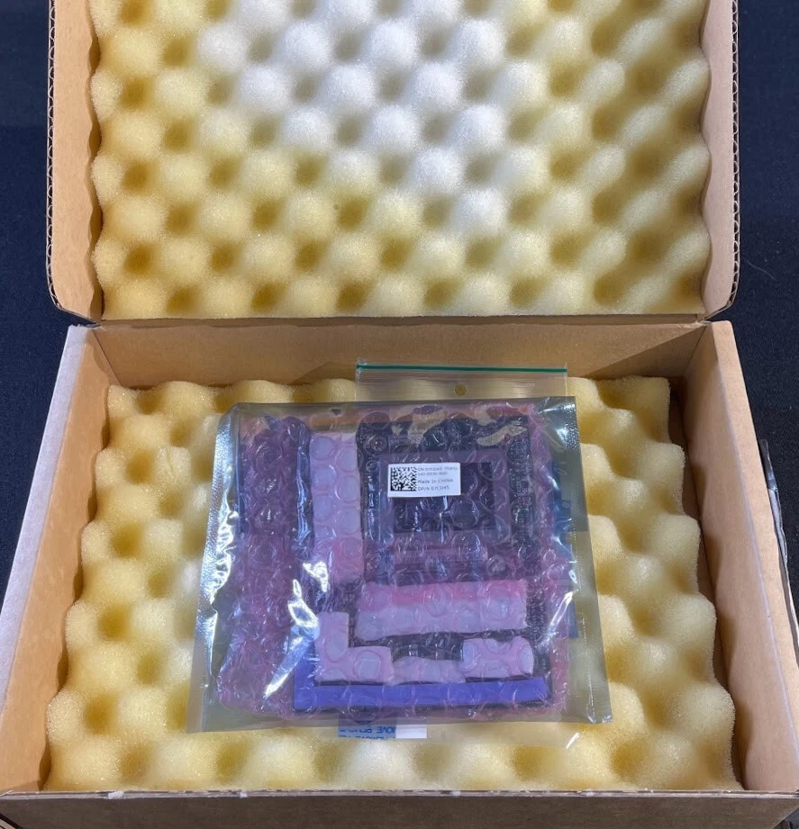 Dell 2GB nVidia Quadro 3000M Video Card Graphics / WRJXH - Image 4 of 4