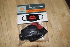 THE MOUNTAIN RED LIPSTICK BLACK FACE MASK COVERING 100 COTTON TRIPLE-LAYER