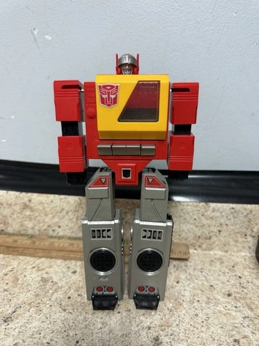 Vintage Transformers G1 Blaster Action Figure 1984 Hasbro Boombox Radio