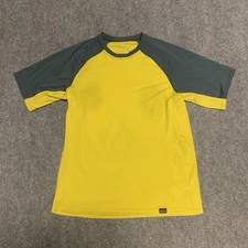 Patagonia Shirt Mens Medium Capilene Base Layer Short Sleeve Yellow