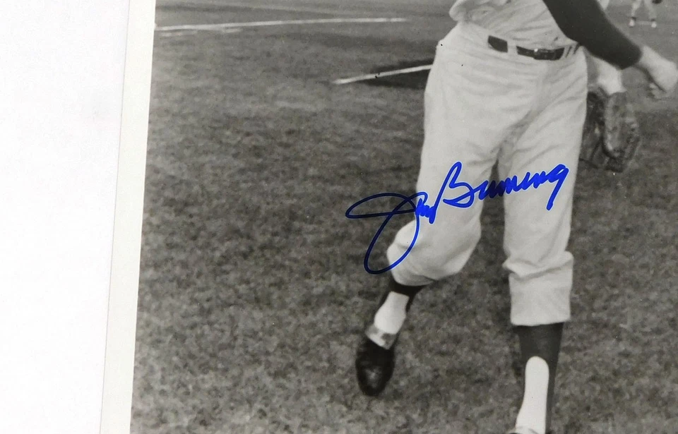 Jim Bunning Signed 8 x 10 B&W Photo Phillies JSA Auto - Image 2 of 3