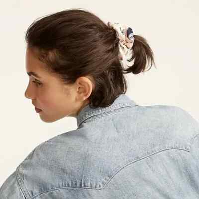 NWT J.Crew Oversized Silk Scrunchie Pink Paisley | eBay display picture 2