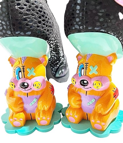 IRREGULAR CHOICE Size 8 (39 EUR) …....”Evil Daisy” Bear Concept Heels. New w/Box - Picture 7 of 9