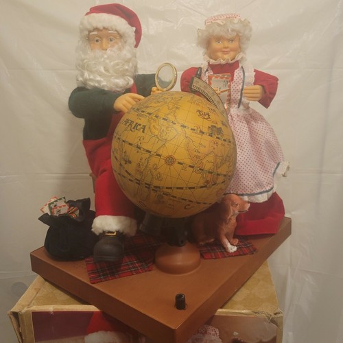 Vintage GRANDEUR NOEL animierter musikalischer Weihnachtsmann & Frau Claus mit Globus Motionette - Bild 11 von 11