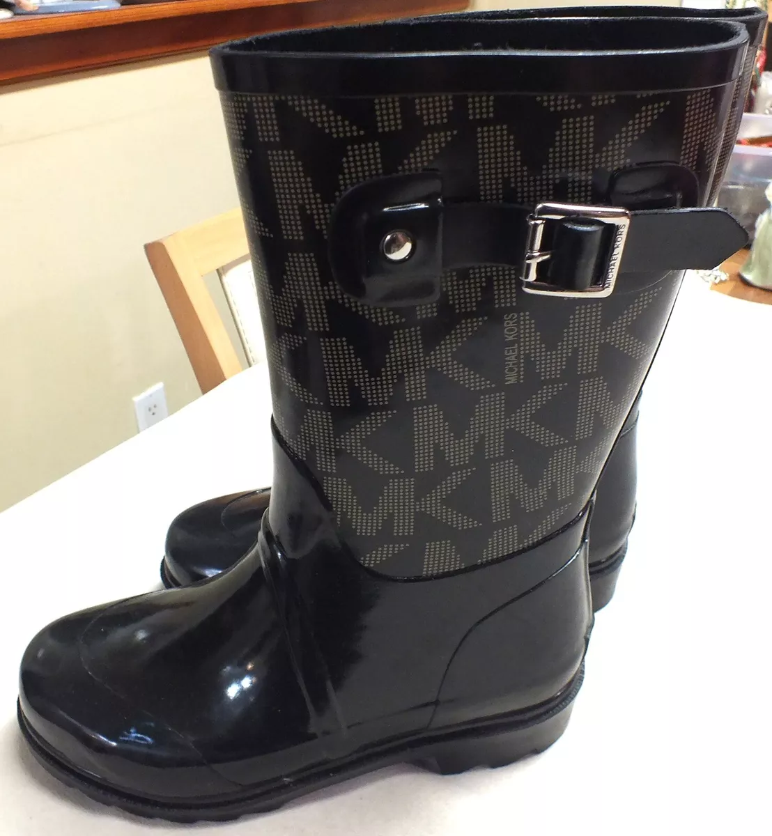 Michael Kors MK Signature Women s Rubber Rain Boots Sz. 6
