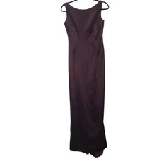 Tahari Women's Satin Burgundy Scoop Neck Lined Twist Draped Back Gown Size 6