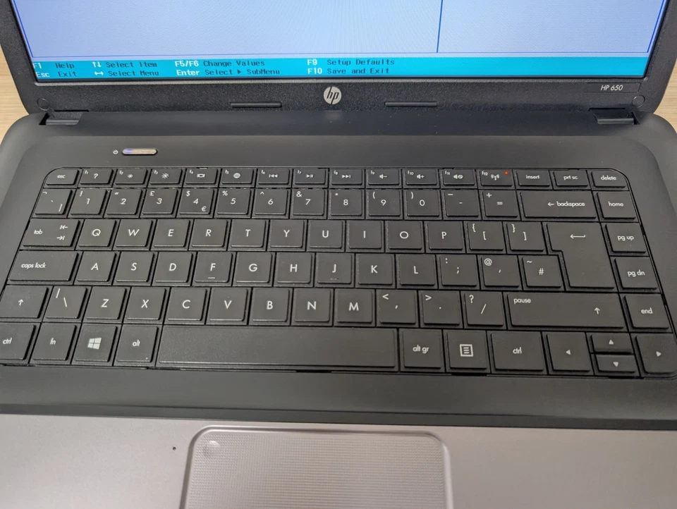 HP 650 - i3-2328M - 4GB Ram - No Storage - Image 3 of 4