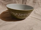 PYREX Spring Blossom/Crazy Daisy Mixing Bowl 2-1/2qt 1972-1981