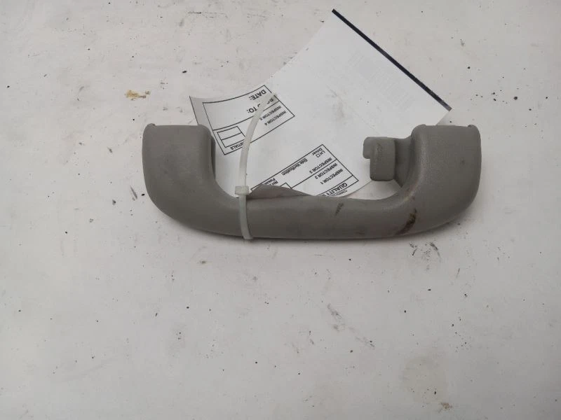 Manija de agarre de techo trasera izquierda para Chevrolet Sonic 2012-2019 Foto 3 de 4