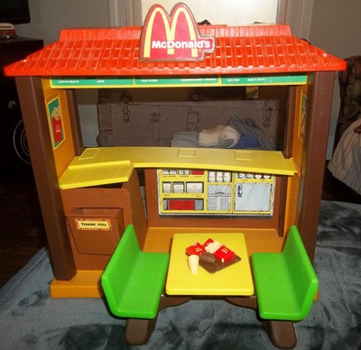 barbie loves mcdonalds 1982