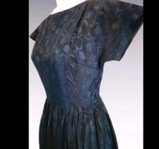 VTG 50s Fit To Flare Swing Cocktail Dress In Timeless Black w Tulip Back Print S