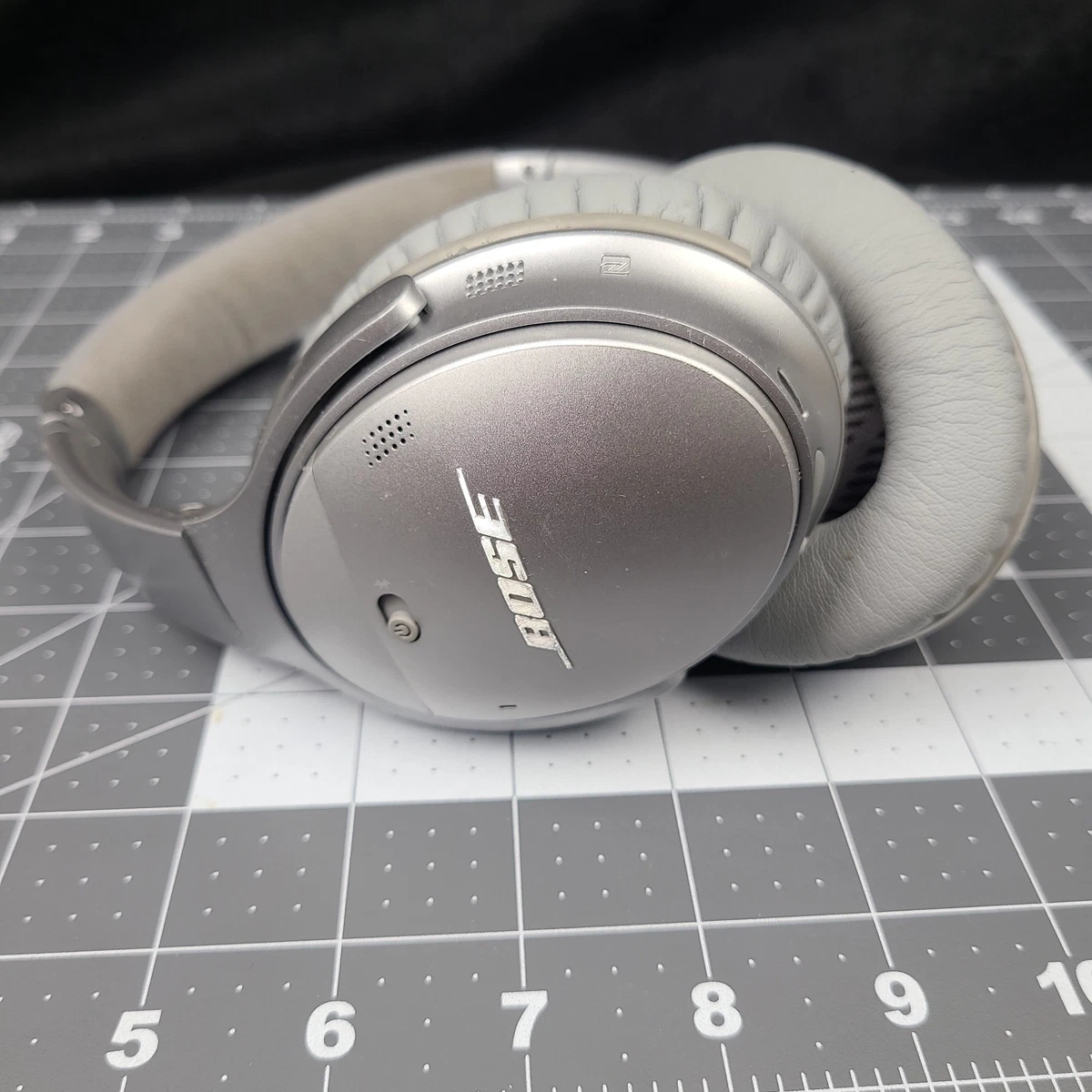 Bose QuietComfort 35 II Silver Headphones for Sale | Shop New