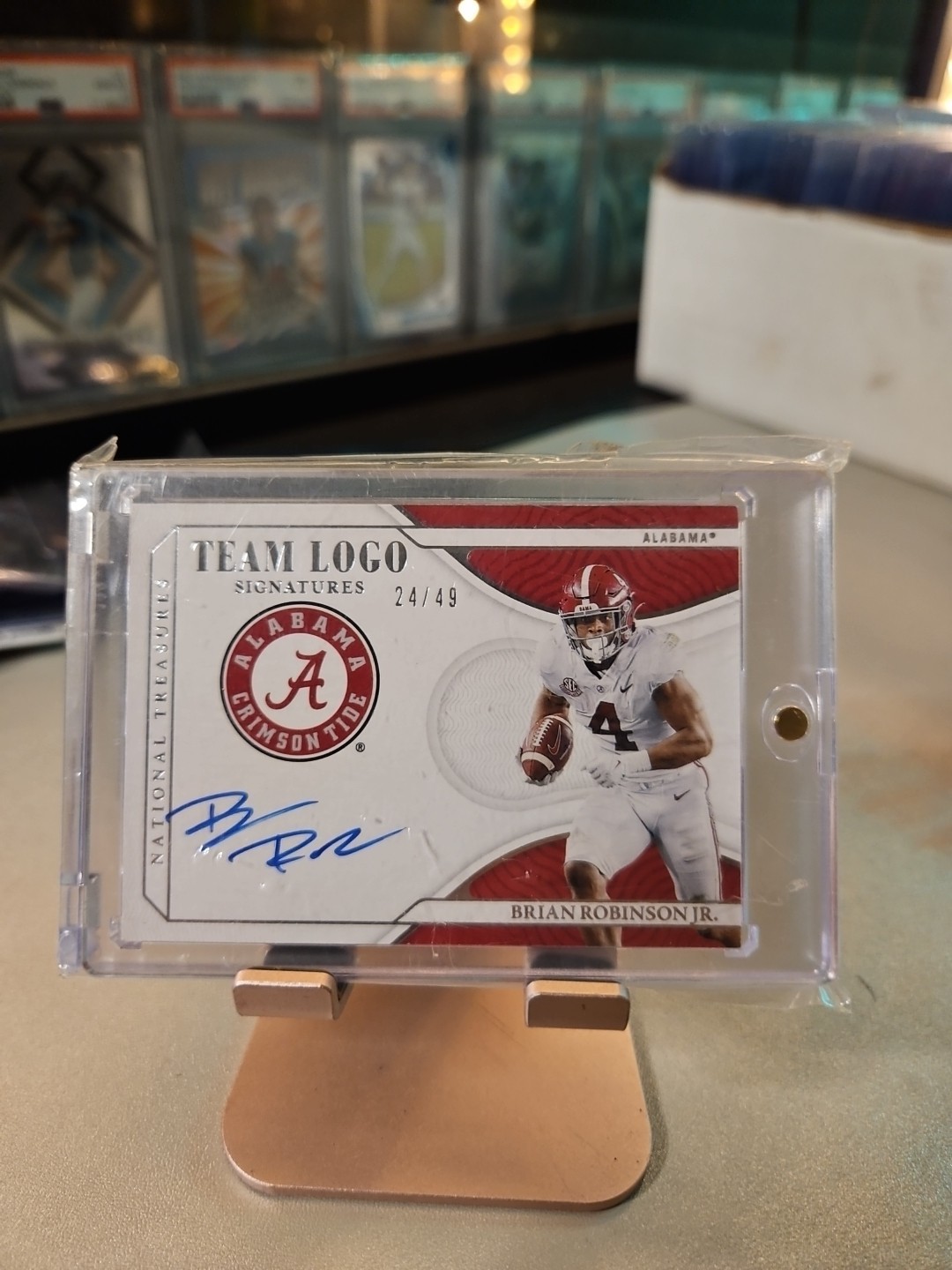 Brian Robinson Jr. Panini National Treasures Collegiate Team Logo Signatures #TLBRJ Base