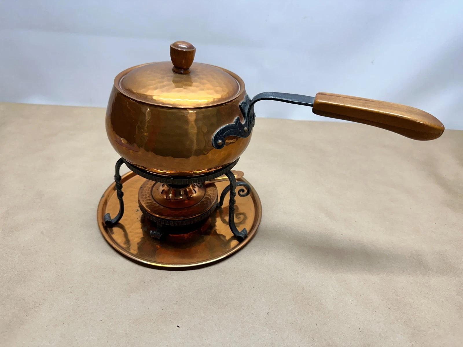 Vintage Swiss Hammered Copper Fondue Set w/ Stand & Burner - Stockli Netstal
Opens in a new window o