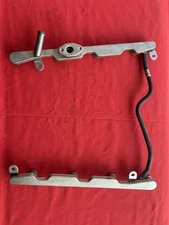 2005 - 11 Crown Victoria Town Car Marquis 4.6L FUEL rail 5w7e-9f792-ad d62