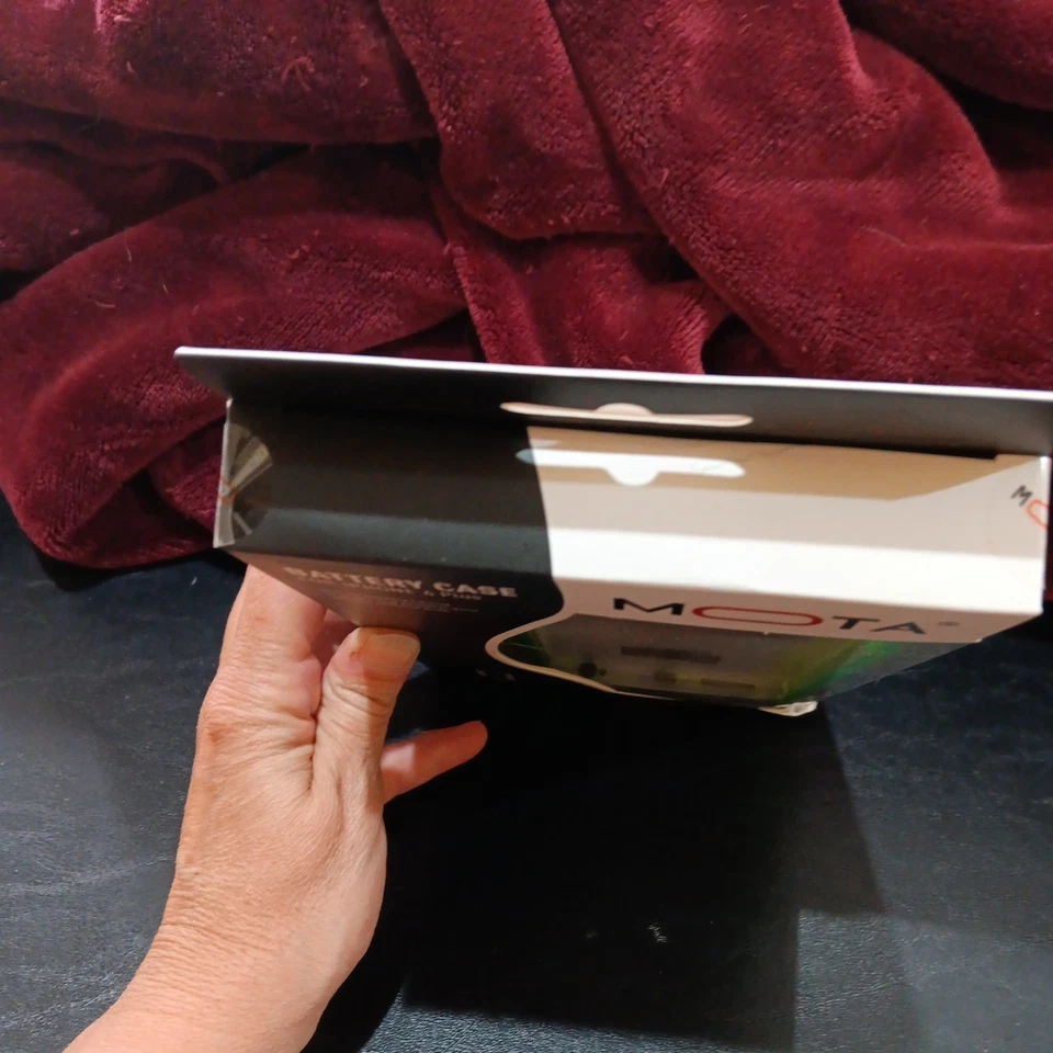 Funda Mota iPhone 6 Plus con Cargador de Batería Nueva en Caja 1P Foto 4 de 4