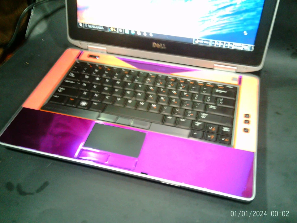 Dell E6420 SEA WELL,i7 2.7-3.4 Ghz, 250 SSD, 8 GB, 14.0" Foto 2 de 4