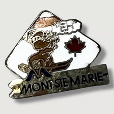 Mont Ste Marie Quebec Canada Rabbit Bunny Skiing Vintage Lapel Vest Hat Pin B26