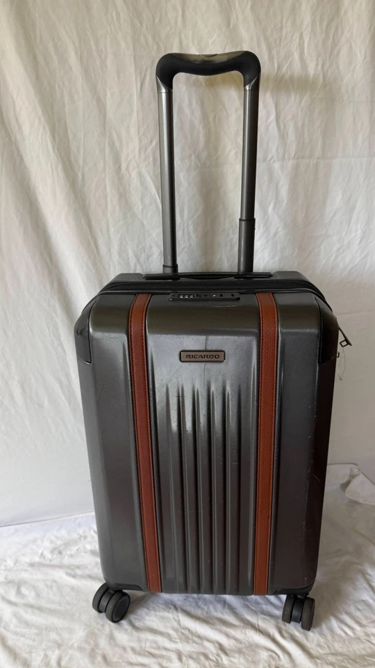 Ricardo Cabrillo 2.0 Hardcase 21" Carry-On Luggage Gray TSA Lock - Image 3 of 4