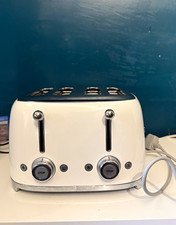 SMEG TSF03WHUK 4-Slice White Toaster 2000W 6 Settings Defrost Reheat