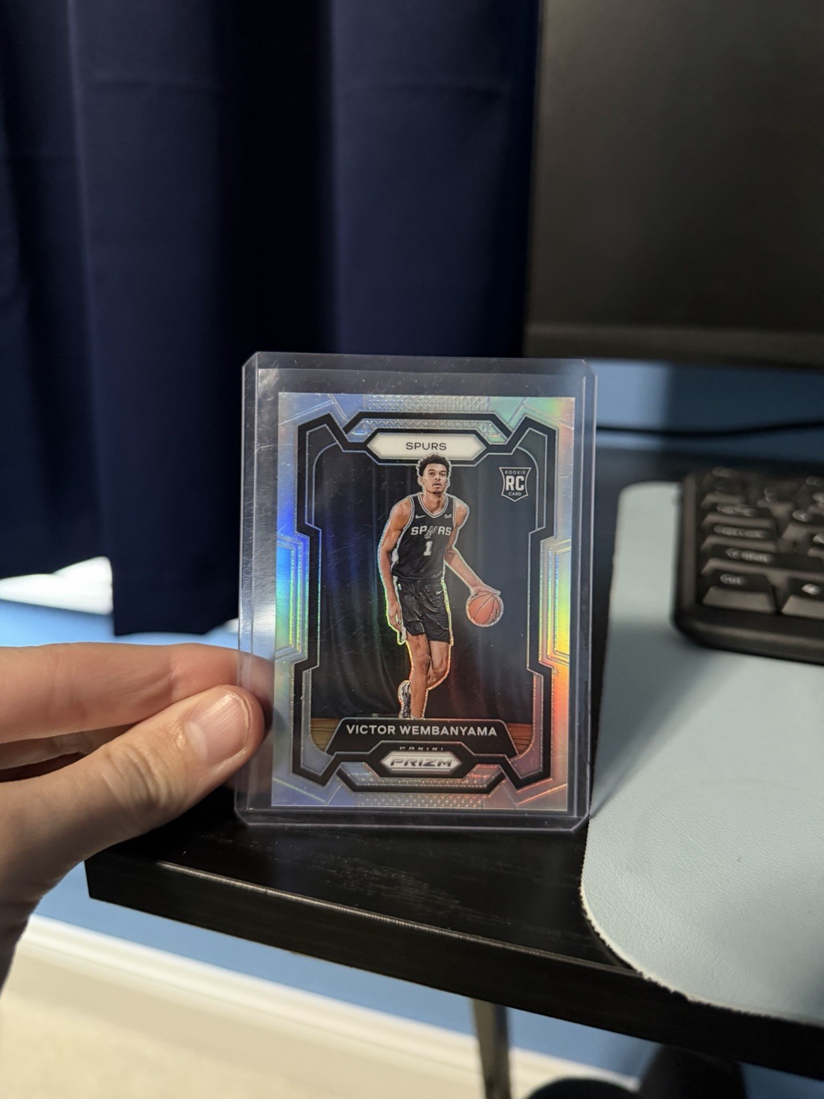 Panini Prizm Victor Wembanyama #136 Silver Prizm Rookie Card Spurs 2023-24 NBA